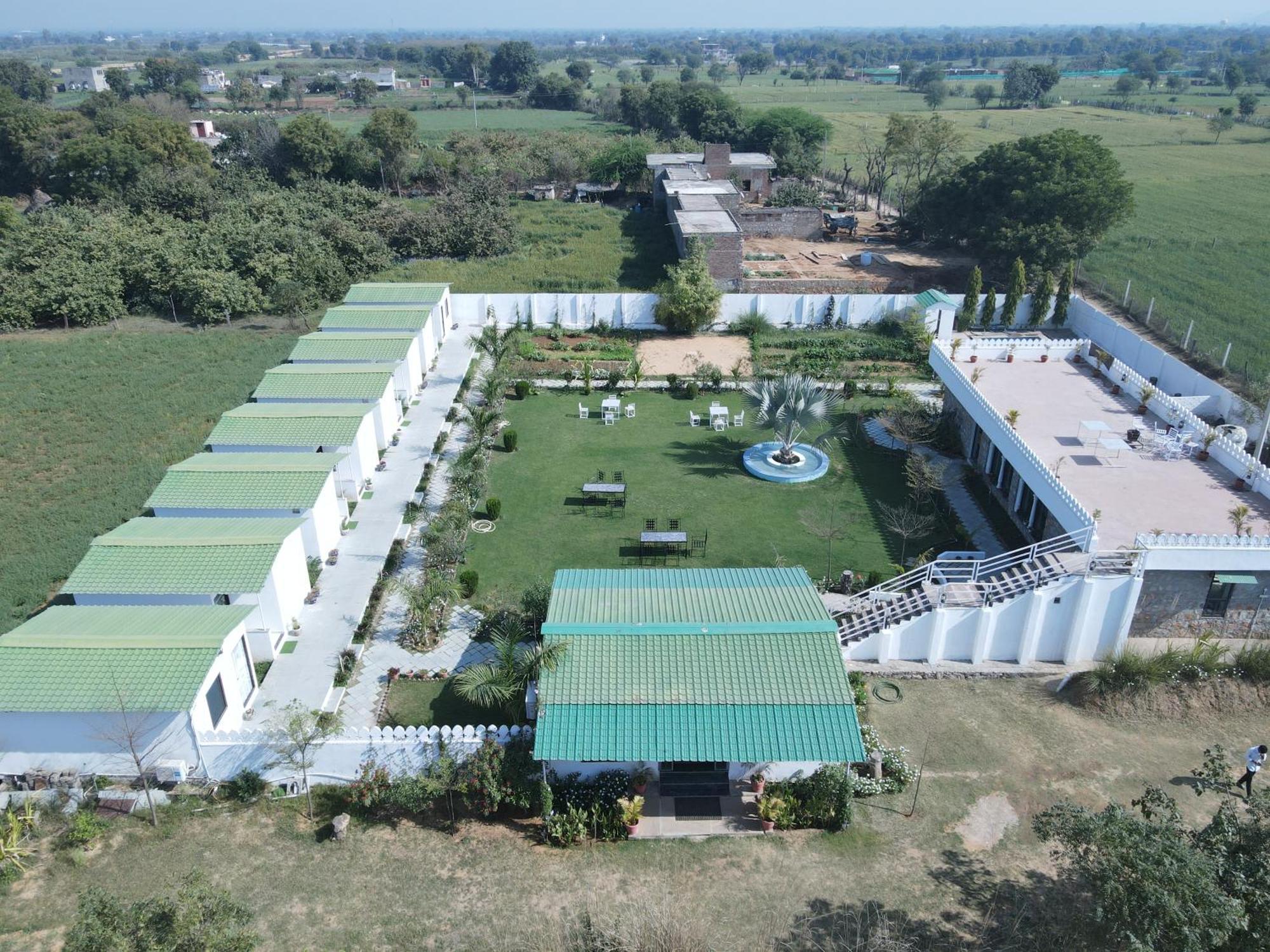 The Castle Crown - Hem Vilas Resort Ranthambhore Sawai Madhopur Exterior foto