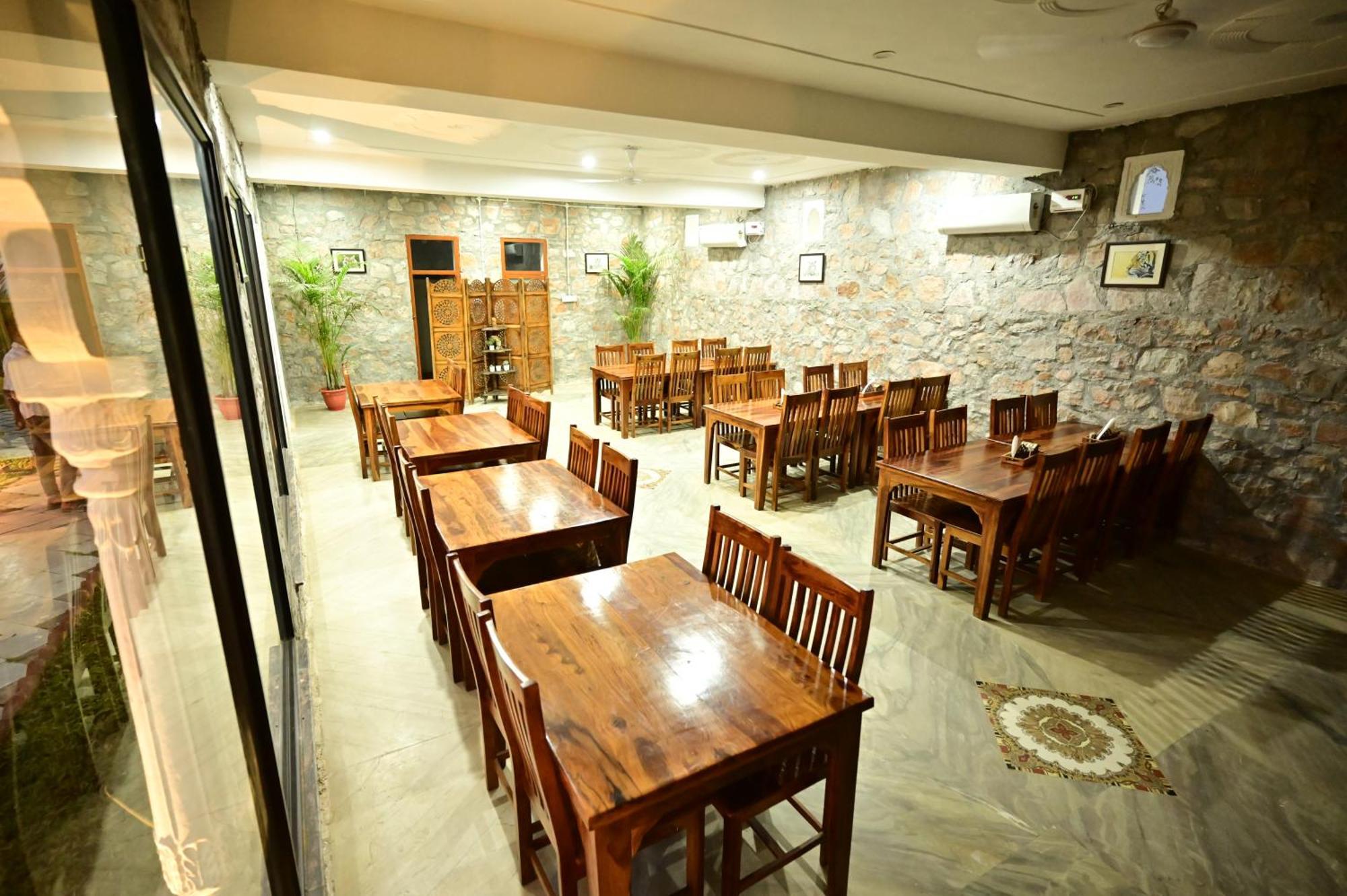 The Castle Crown - Hem Vilas Resort Ranthambhore Sawai Madhopur Exterior foto